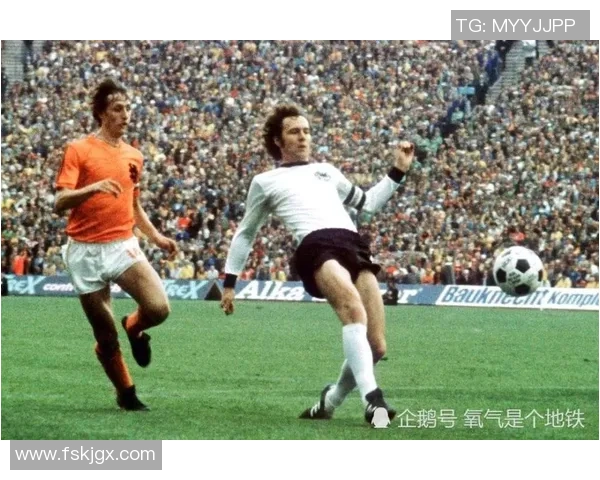 2025年七大足球球星排名解析 谁是当今足坛最强球员? 2025年七大足球球星排名解析 谁是当今足坛最强球员?