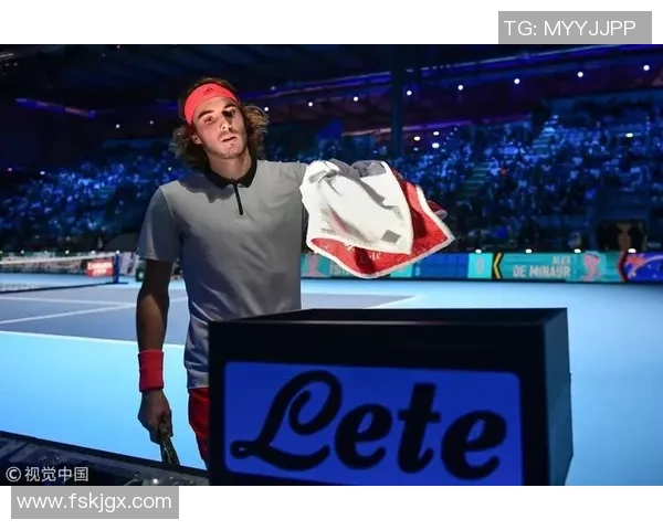 毛巾足球球星的成长历程与辉煌成就背后的人生故事 毛巾足球球星的成长历程与辉煌成就背后的人生故事